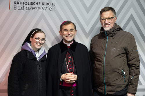 Gratulationsschlange / Erzdiözese Wien/ Schönlaub, Stephan Schönlaub