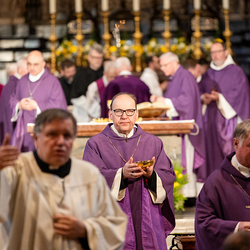 Stephansdom: Österreich nahm Abschied von Papst Franziskus