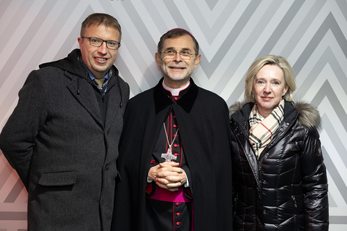 Gratulationsschlange / Erzdiözese Wien/ Schönlaub, Stephan Schönlaub