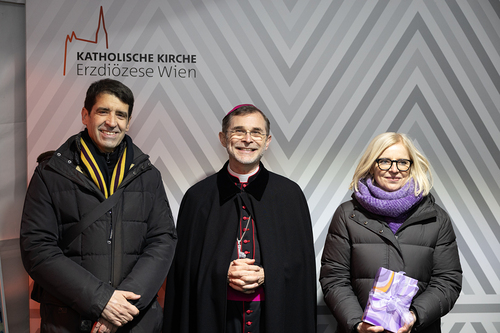 Gratulationsschlange / Erzdiözese Wien/ Schönlaub, Stephan Schönlaub