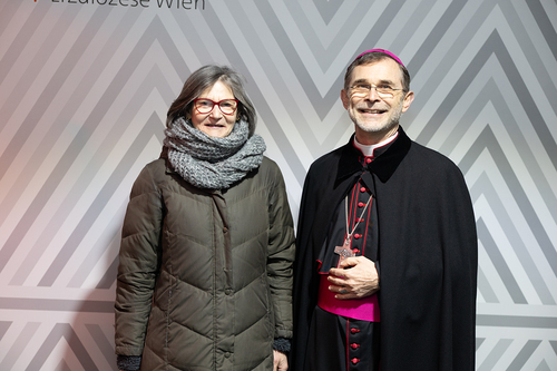 Gratulationsschlange / Erzdiözese Wien/ Schönlaub, Stephan Schönlaub